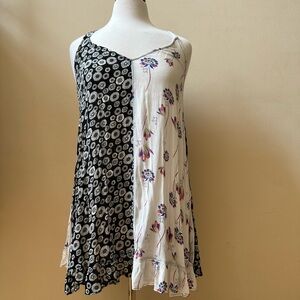 Free People Black and White Floral  mini dress. size XS